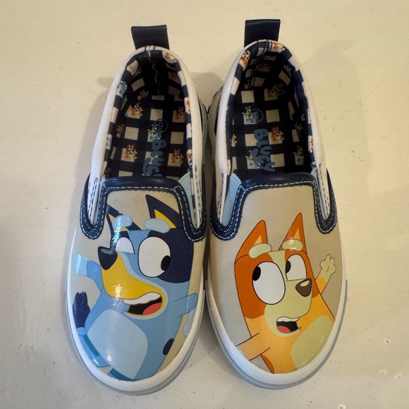 Ground Up Bluey & Bingo Toddler 9 Slip-On Sneakers - Picture 4 of 6